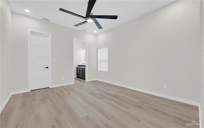 4120 S Carter Avenue, Edinburg, TX 78542, 3 Bedrooms Bedrooms, ,2 BathroomsBathrooms,Residential,For Sale,4120 S Carter Avenue,0,476439