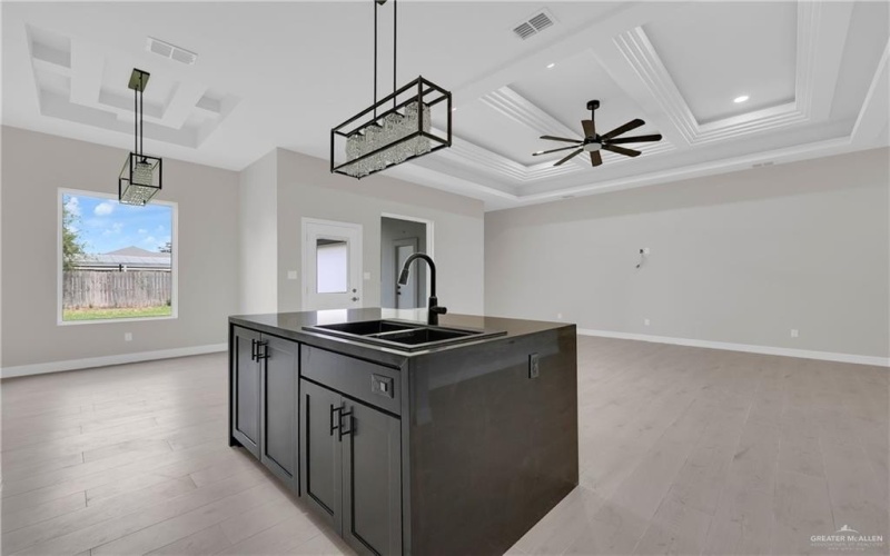 3100 N Alyna Avenue, Edinburg, TX 78541, 4 Bedrooms Bedrooms, ,2 BathroomsBathrooms,Residential,For Sale,3100 N Alyna Avenue,0,477955