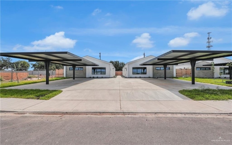 700 Oriole Road, Weslaco, TX 78596, ,Residential Multi Family,En Venta,700 Oriole Road,0,477983