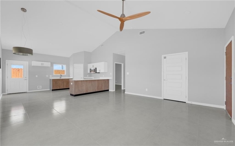 700 Oriole Road, Weslaco, TX 78596, ,Residential Multi Family,En Venta,700 Oriole Road,0,477983