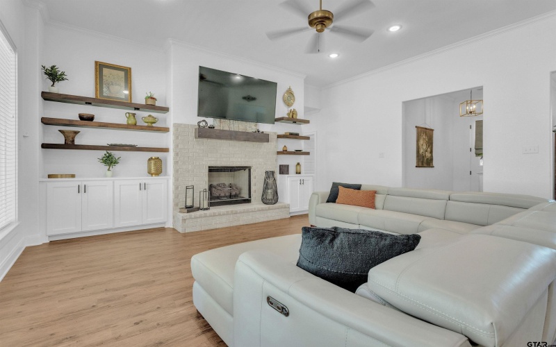 1408 Centennial Pkwy, Tyler, TX 75703, 4 Bedrooms Bedrooms, ,2 BathroomsBathrooms,Residential,For Sale,1408 Centennial Pkwy,0,25011930