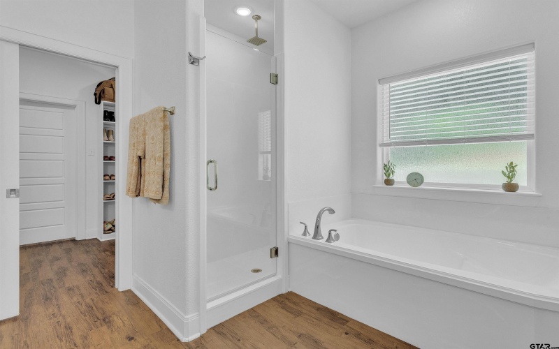 1408 Centennial Pkwy, Tyler, TX 75703, 4 Bedrooms Bedrooms, ,2 BathroomsBathrooms,Residential,For Sale,1408 Centennial Pkwy,0,25011930