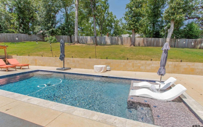 1408 Centennial Pkwy, Tyler, TX 75703, 4 Bedrooms Bedrooms, ,2 BathroomsBathrooms,Residential,For Sale,1408 Centennial Pkwy,0,25011930