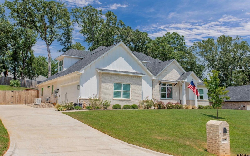 1408 Centennial Pkwy, Tyler, TX 75703, 4 Bedrooms Bedrooms, ,2 BathroomsBathrooms,Residential,For Sale,1408 Centennial Pkwy,0,25011930
