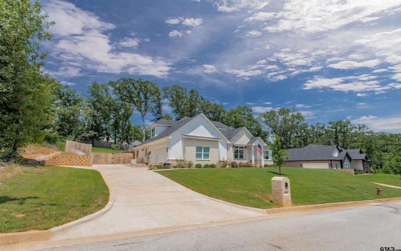 1408 Centennial Pkwy, Tyler, TX 75703, 4 Bedrooms Bedrooms, ,2 BathroomsBathrooms,Residential,For Sale,1408 Centennial Pkwy,0,25011930