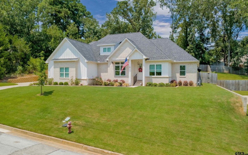 1408 Centennial Pkwy, Tyler, TX 75703, 4 Bedrooms Bedrooms, ,2 BathroomsBathrooms,Residential,For Sale,1408 Centennial Pkwy,0,25011930