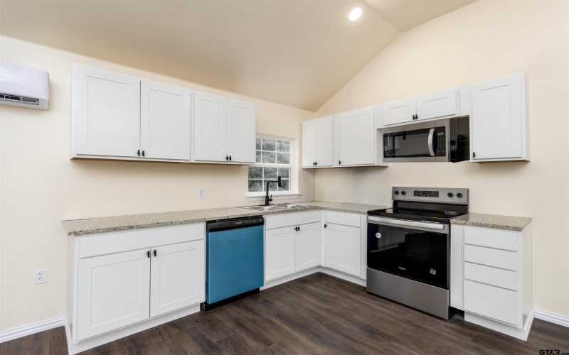 19525 FM 2767, Winona, TX 75792, 2 Bedrooms Bedrooms, ,2 BathroomsBathrooms,Residential,For Sale,19525 FM 2767,0,25011974