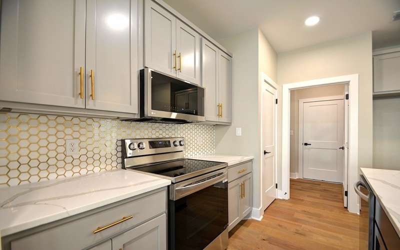 1806 Chateau Lane, Kerrville, TX 78028, 3 Bedrooms Bedrooms, ,2 BathroomsBathrooms,Residential,For Sale,1806 Chateau Lane,0,119995