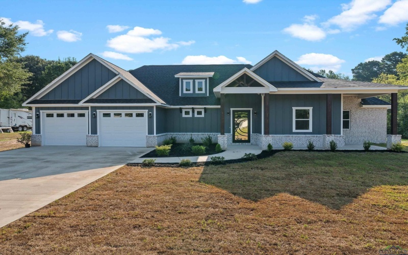 1077 Elderberry Rd, Gilmer, TX 75644, 4 Bedrooms Bedrooms, ,2 BathroomsBathrooms,Residential,For Sale,1077 Elderberry Rd,0,20255461
