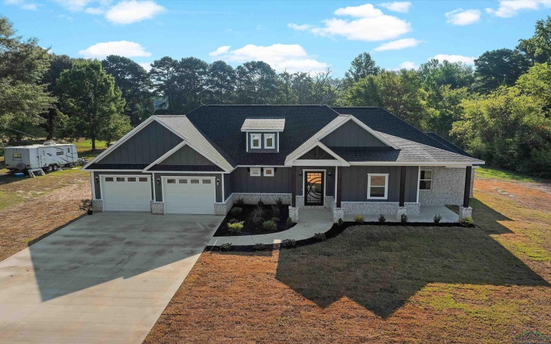 1077 Elderberry Rd, Gilmer, TX 75644, 4 Bedrooms Bedrooms, ,2 BathroomsBathrooms,Residential,For Sale,1077 Elderberry Rd,0,20255461