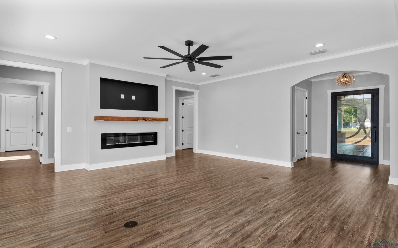 1077 Elderberry Rd, Gilmer, TX 75644, 4 Bedrooms Bedrooms, ,2 BathroomsBathrooms,Residential,For Sale,1077 Elderberry Rd,0,20255461