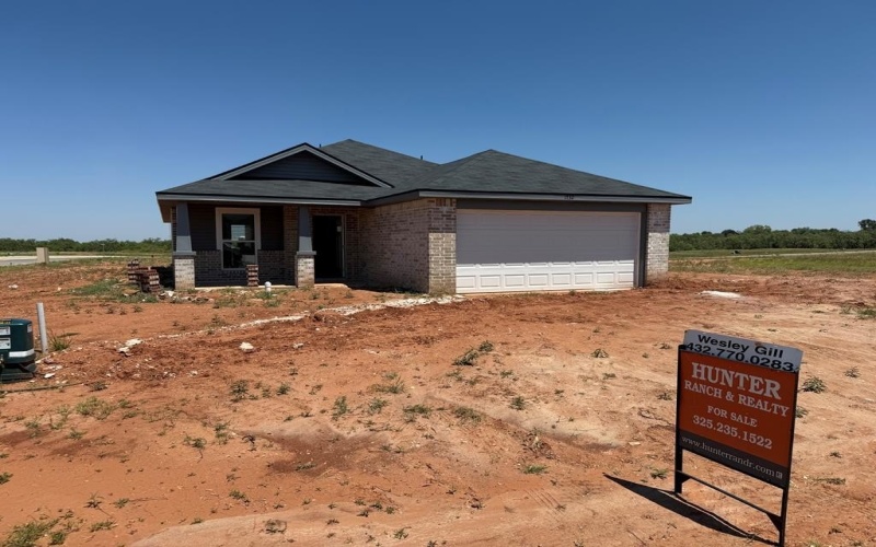1732 Willow Bend, Sweetwater, TX 79556, 3 Bedrooms Bedrooms, ,2 BathroomsBathrooms,Residential,For Sale,1732 Willow Bend,0,5189