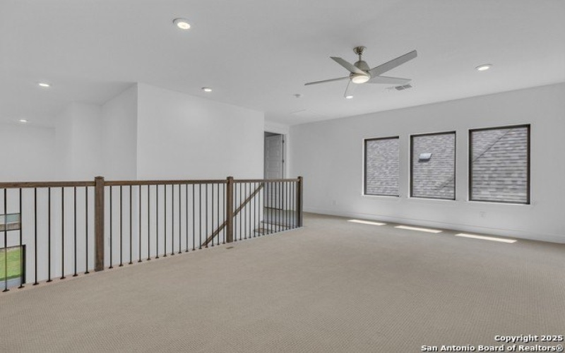 5728 Tug Point, New Braunfels, TX 78130, 4 Bedrooms Bedrooms, ,5 BathroomsBathrooms,Residential,For Sale,5728 Tug Point,0,1890814