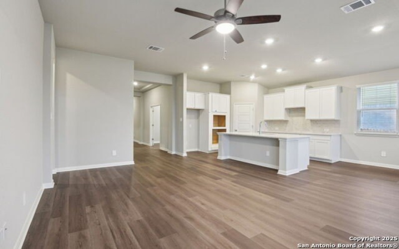 9918 Chestnut Walk, San Antonio, TX 78254, 4 Bedrooms Bedrooms, ,3 BathroomsBathrooms,Residential,For Sale,9918 Chestnut Walk,0,1890865
