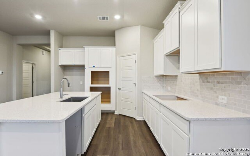 9918 Chestnut Walk, San Antonio, TX 78254, 4 Bedrooms Bedrooms, ,3 BathroomsBathrooms,Residential,For Sale,9918 Chestnut Walk,0,1890865