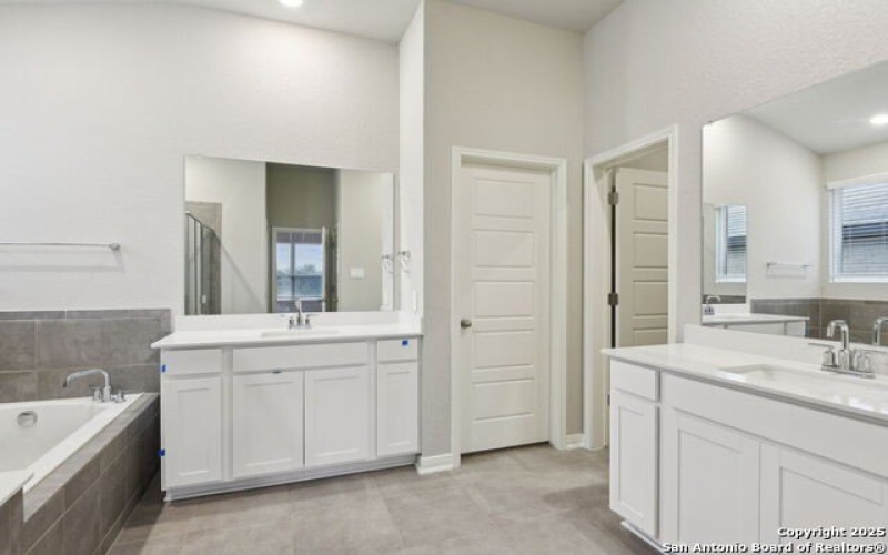 9918 Chestnut Walk, San Antonio, TX 78254, 4 Bedrooms Bedrooms, ,3 BathroomsBathrooms,Residential,For Sale,9918 Chestnut Walk,0,1890865