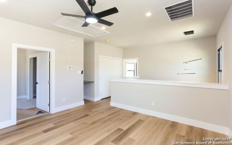 103 Paso Hondo #201 #201, San Antonio, TX 78202, 3 Bedrooms Bedrooms, ,3 BathroomsBathrooms,Residential,For Sale,103 Paso Hondo #201,0,1890936