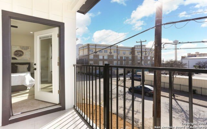 103 Paso Hondo #201 #201, San Antonio, TX 78202, 3 Bedrooms Bedrooms, ,3 BathroomsBathrooms,Residential,For Sale,103 Paso Hondo #201,0,1890936