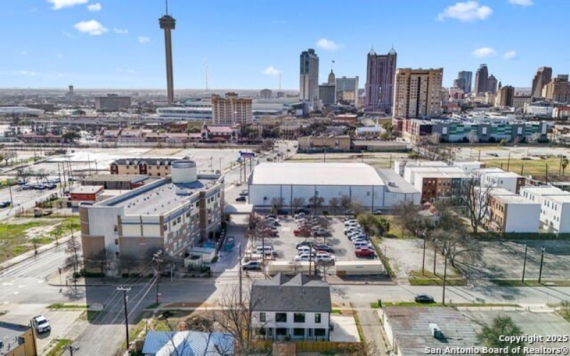 103 Paso Hondo #201 #201, San Antonio, TX 78202, 3 Bedrooms Bedrooms, ,3 BathroomsBathrooms,Residential,For Sale,103 Paso Hondo #201,0,1890936