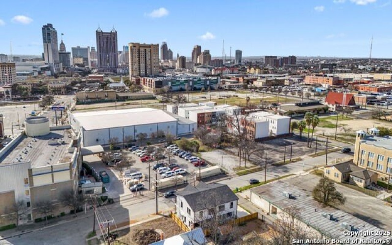 103 Paso Hondo #201 #201, San Antonio, TX 78202, 3 Bedrooms Bedrooms, ,3 BathroomsBathrooms,Residential,For Sale,103 Paso Hondo #201,0,1890936