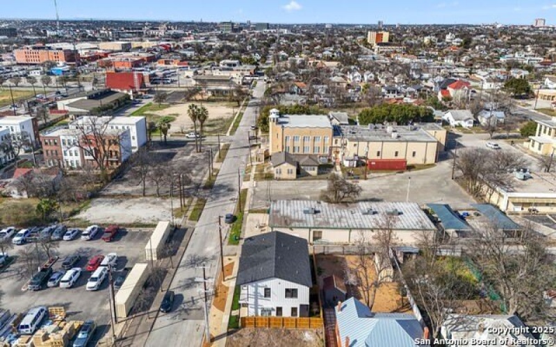 103 Paso Hondo #201 #201, San Antonio, TX 78202, 3 Bedrooms Bedrooms, ,3 BathroomsBathrooms,Residential,For Sale,103 Paso Hondo #201,0,1890936