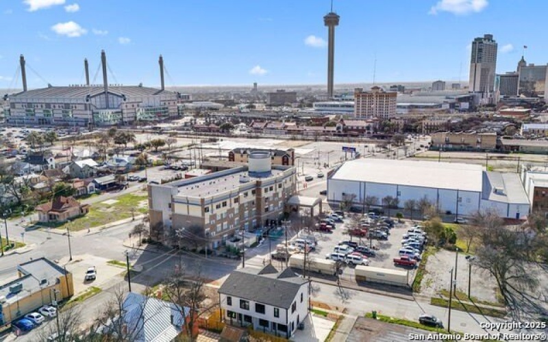 103 Paso Hondo #201 #201, San Antonio, TX 78202, 3 Bedrooms Bedrooms, ,3 BathroomsBathrooms,Residential,For Sale,103 Paso Hondo #201,0,1890936