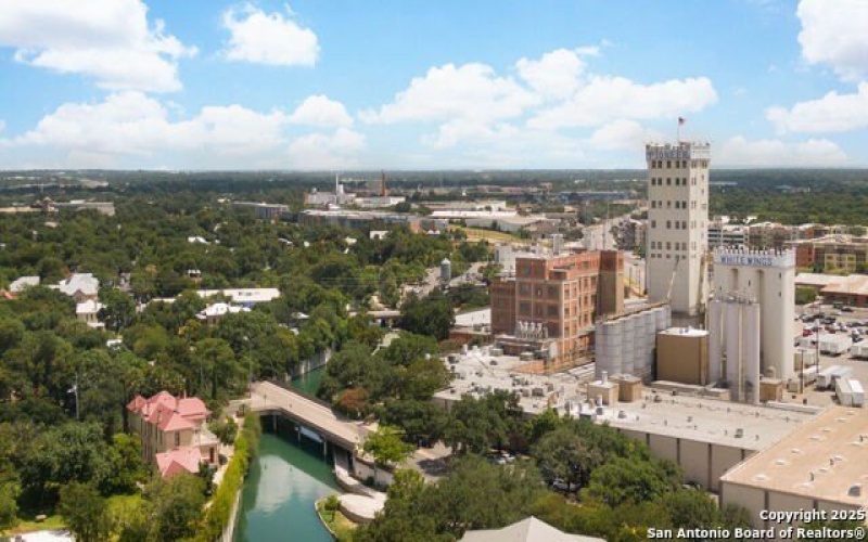 103 Paso Hondo #201 #201, San Antonio, TX 78202, 3 Bedrooms Bedrooms, ,3 BathroomsBathrooms,Residential,For Sale,103 Paso Hondo #201,0,1890936