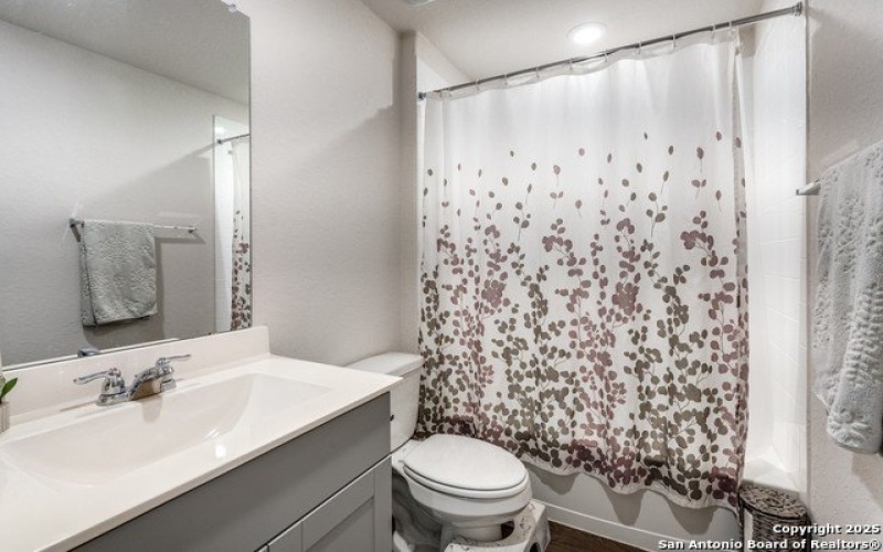 327 Elephants Ear DR, New Braunfels, TX 78130, 4 Habitaciones Habitaciones , ,2 BañosBaños,Residential,En Venta,327 Elephants Ear DR,0,1890942