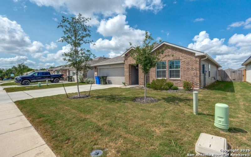 327 Elephants Ear DR, New Braunfels, TX 78130, 4 Habitaciones Habitaciones , ,2 BañosBaños,Residential,En Venta,327 Elephants Ear DR,0,1890942
