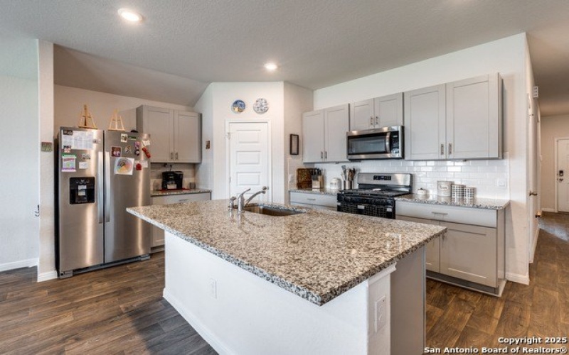 327 Elephants Ear DR, New Braunfels, TX 78130, 4 Habitaciones Habitaciones , ,2 BañosBaños,Residential,En Venta,327 Elephants Ear DR,0,1890942