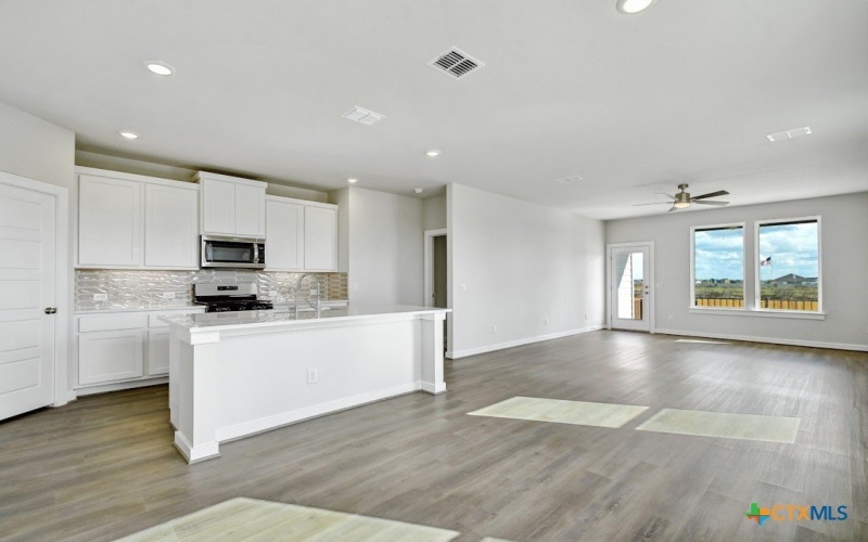 1510 Bluff Path, New Braunfels, TX 78130, 4 Bedrooms Bedrooms, ,3 BathroomsBathrooms,Residential,For Sale,1510 Bluff Path,0,553498