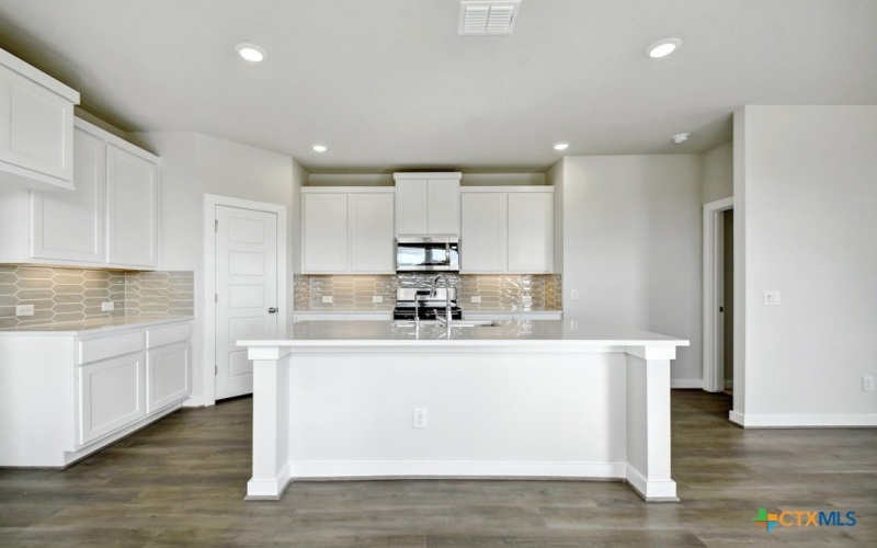 1510 Bluff Path, New Braunfels, TX 78130, 4 Bedrooms Bedrooms, ,3 BathroomsBathrooms,Residential,For Sale,1510 Bluff Path,0,553498