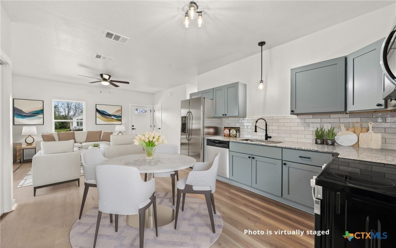 915 S 6th Street, Temple, TX 76501, 2 Habitaciones Habitaciones , ,1 BañoBaños,Residential,En Venta,915 S 6th Street,0,589066