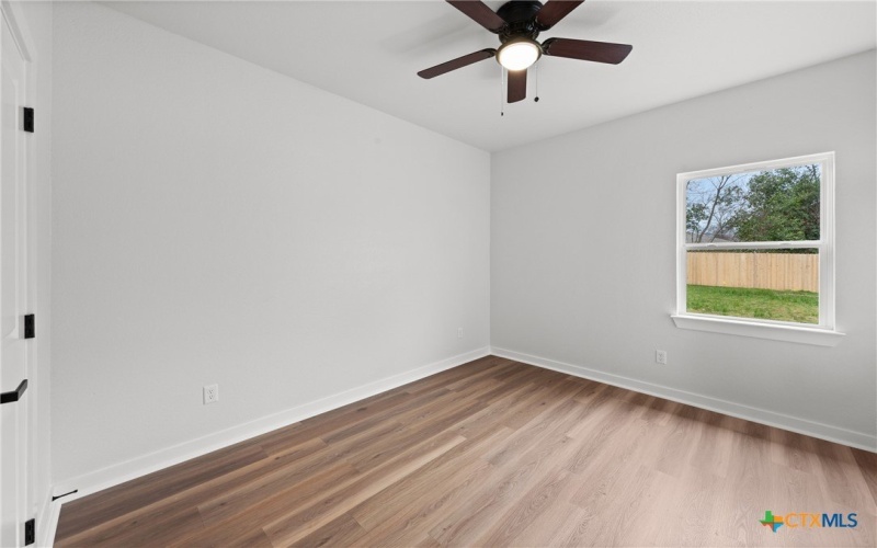 915 S 6th Street, Temple, TX 76501, 2 Habitaciones Habitaciones , ,1 BañoBaños,Residential,En Venta,915 S 6th Street,0,589066
