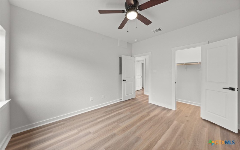 915 S 6th Street, Temple, TX 76501, 2 Habitaciones Habitaciones , ,1 BañoBaños,Residential,En Venta,915 S 6th Street,0,589066