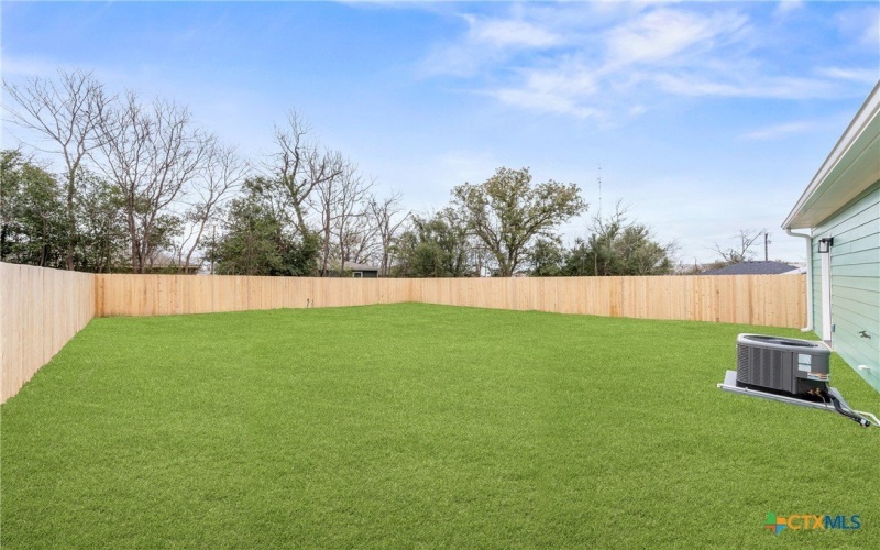 915 S 6th Street, Temple, TX 76501, 2 Habitaciones Habitaciones , ,1 BañoBaños,Residential,En Venta,915 S 6th Street,0,589066