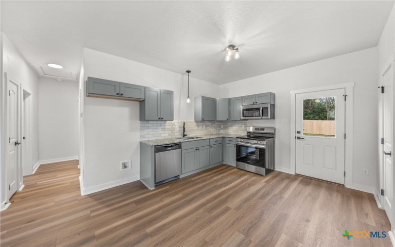 915 S 6th Street, Temple, TX 76501, 2 Habitaciones Habitaciones , ,1 BañoBaños,Residential,En Venta,915 S 6th Street,0,589066