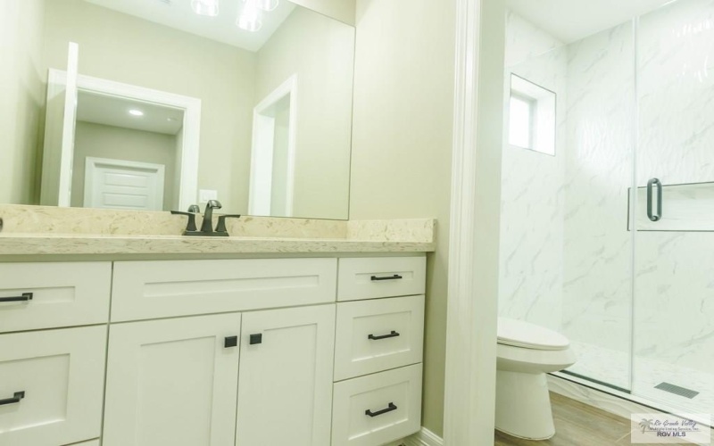 2605 S NEEL DR, BROWNSVILLE, TX 78526, 3 Habitaciones Habitaciones , ,2 BañosBaños,Residential,En Venta,2605 S NEEL DR,0,29766851