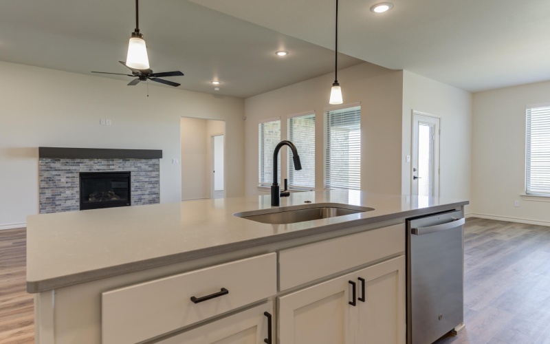 612 E 13th Street, Wolfforth, TX 79382, 4 Habitaciones Habitaciones , ,3 BañosBaños,Residential,En Venta,612 E 13th Street,0,202558876