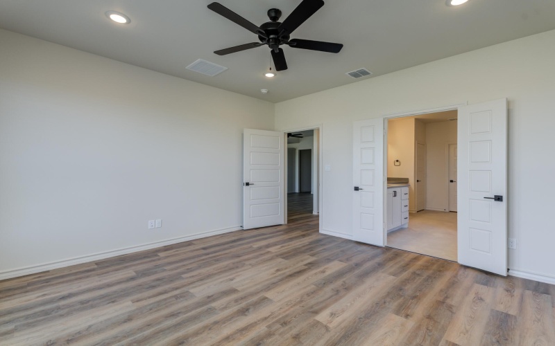 612 E 13th Street, Wolfforth, TX 79382, 4 Habitaciones Habitaciones , ,3 BañosBaños,Residential,En Venta,612 E 13th Street,0,202558876