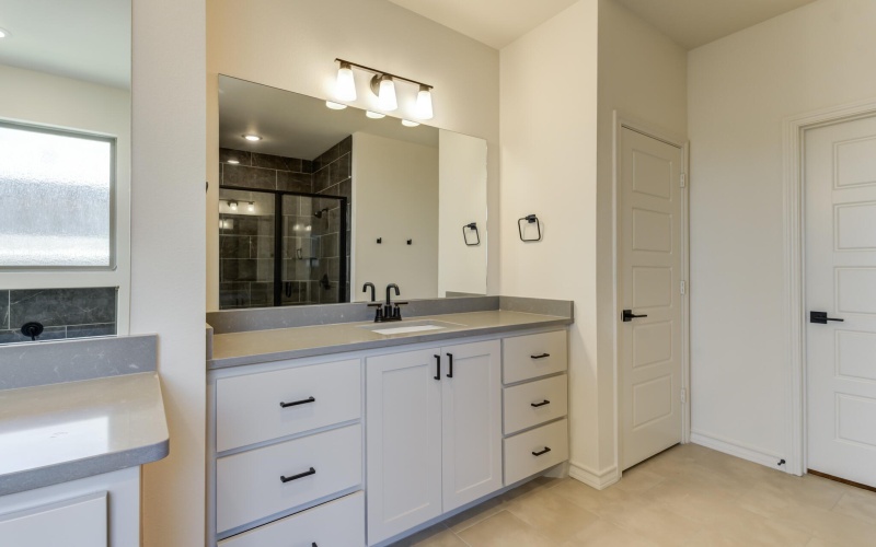 612 E 13th Street, Wolfforth, TX 79382, 4 Habitaciones Habitaciones , ,3 BañosBaños,Residential,En Venta,612 E 13th Street,0,202558876