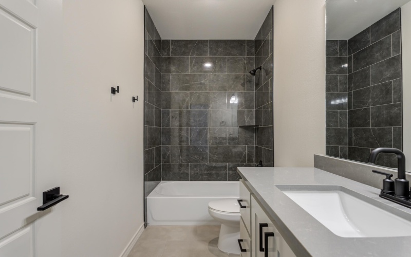 612 E 13th Street, Wolfforth, TX 79382, 4 Habitaciones Habitaciones , ,3 BañosBaños,Residential,En Venta,612 E 13th Street,0,202558876