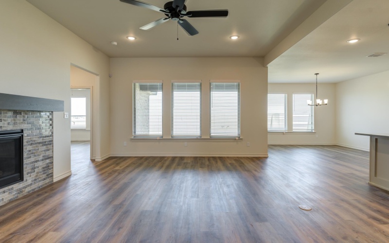612 E 13th Street, Wolfforth, TX 79382, 4 Habitaciones Habitaciones , ,3 BañosBaños,Residential,En Venta,612 E 13th Street,0,202558876