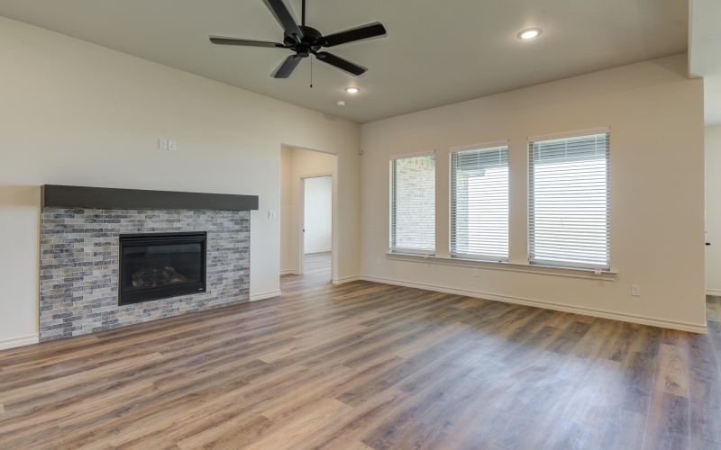 612 E 13th Street, Wolfforth, TX 79382, 4 Habitaciones Habitaciones , ,3 BañosBaños,Residential,En Venta,612 E 13th Street,0,202558876