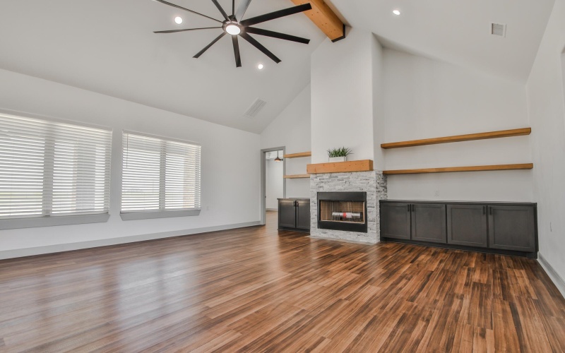 6902 Wilson Crk Lane, Lubbock, TX 79407, 6 Bedrooms Bedrooms, ,5 BathroomsBathrooms,Residential,For Sale,6902 Wilson Crk Lane,0,202558882