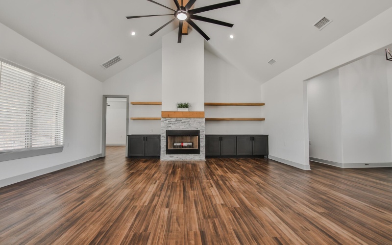 6902 Wilson Crk Lane, Lubbock, TX 79407, 6 Bedrooms Bedrooms, ,5 BathroomsBathrooms,Residential,For Sale,6902 Wilson Crk Lane,0,202558882