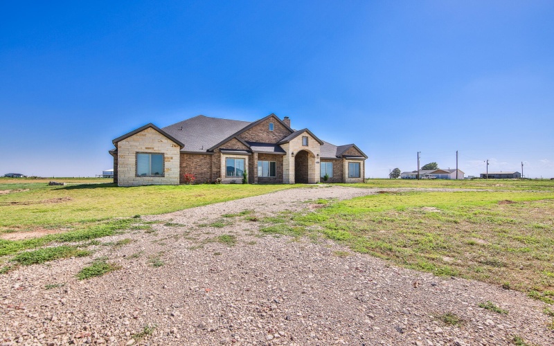 6902 Wilson Crk Lane, Lubbock, TX 79407, 6 Bedrooms Bedrooms, ,5 BathroomsBathrooms,Residential,For Sale,6902 Wilson Crk Lane,0,202558882