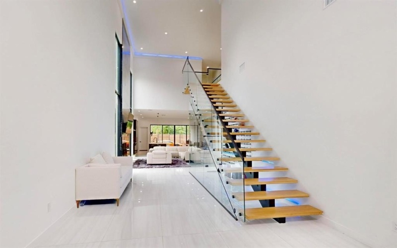 3828 Eaton Drive, Dallas, TX 75220, 5 Bedrooms Bedrooms, ,5 BathroomsBathrooms,Residential,For Sale,3828 Eaton Drive,0,20968224