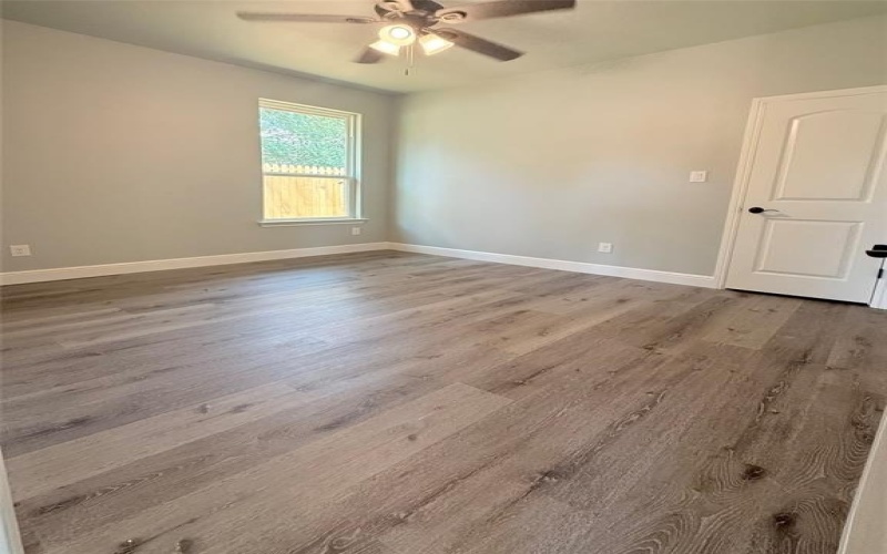 202 Mansfield Road, Cleburne, TX 76031, 3 Habitaciones Habitaciones , ,2 BañosBaños,Residential,En Venta,202 Mansfield Road,0,21002150