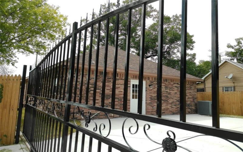 202 Mansfield Road, Cleburne, TX 76031, 3 Habitaciones Habitaciones , ,2 BañosBaños,Residential,En Venta,202 Mansfield Road,0,21002150
